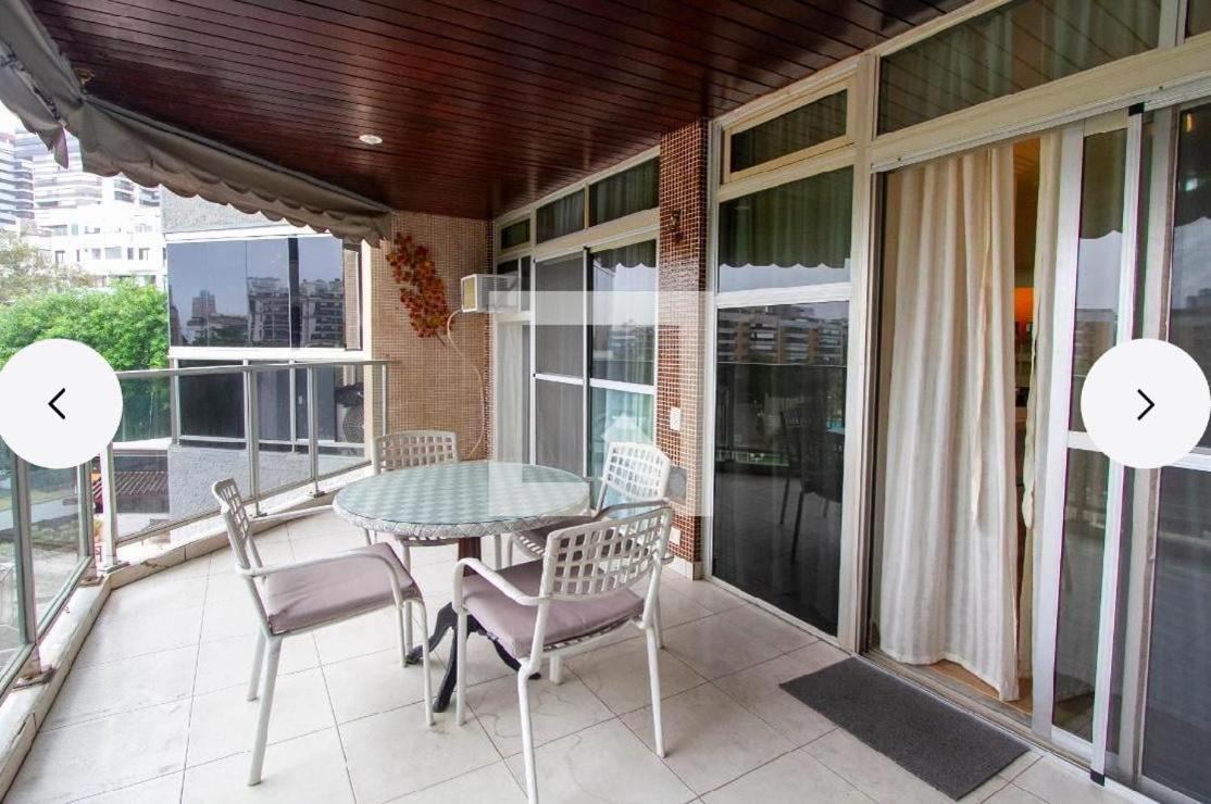 Quarto-sala Na Barra Da Tijuca - Posto 5 Na Appart hôtel Rio de Janeiro